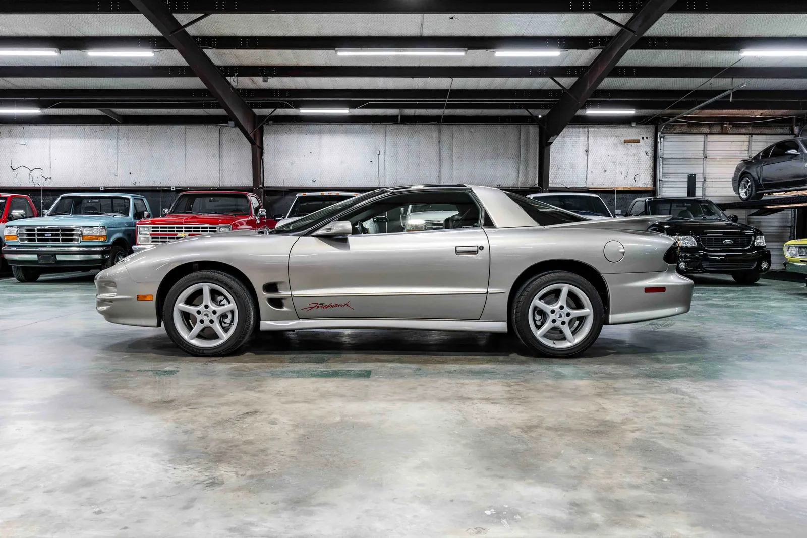 2000-Pontiac-Firehawk-Pewter Metallic-2G2FV22G2Y2149686-34.jpg